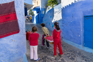 Chefchaouen Red Kids Carrying
