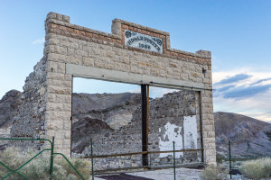 DeathValley Rhyolite 1906 Building
